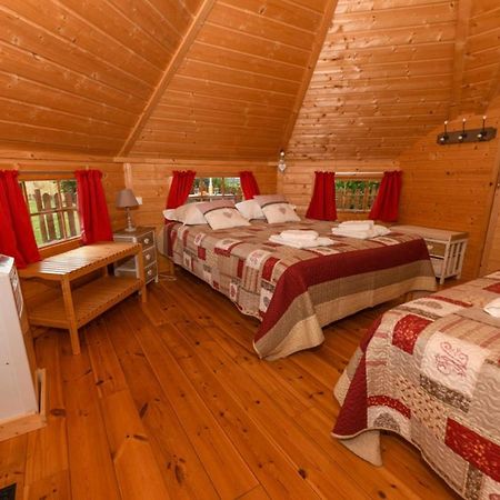 Domaine De La Courillere Bed & Breakfast Le Boupere Luaran gambar