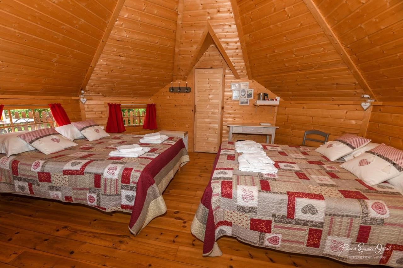 Domaine De La Courillere Bed & Breakfast Le Boupere Luaran gambar