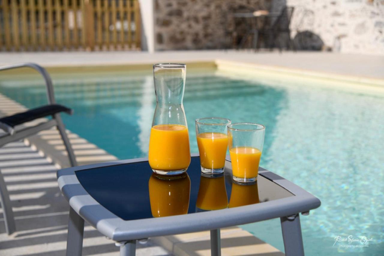 Domaine De La Courillere Bed & Breakfast Le Boupere Luaran gambar