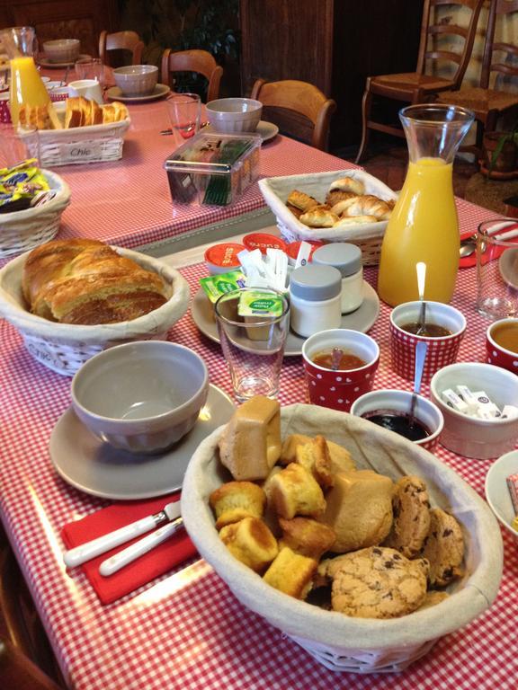 Domaine De La Courillere Bed & Breakfast Le Boupere Luaran gambar