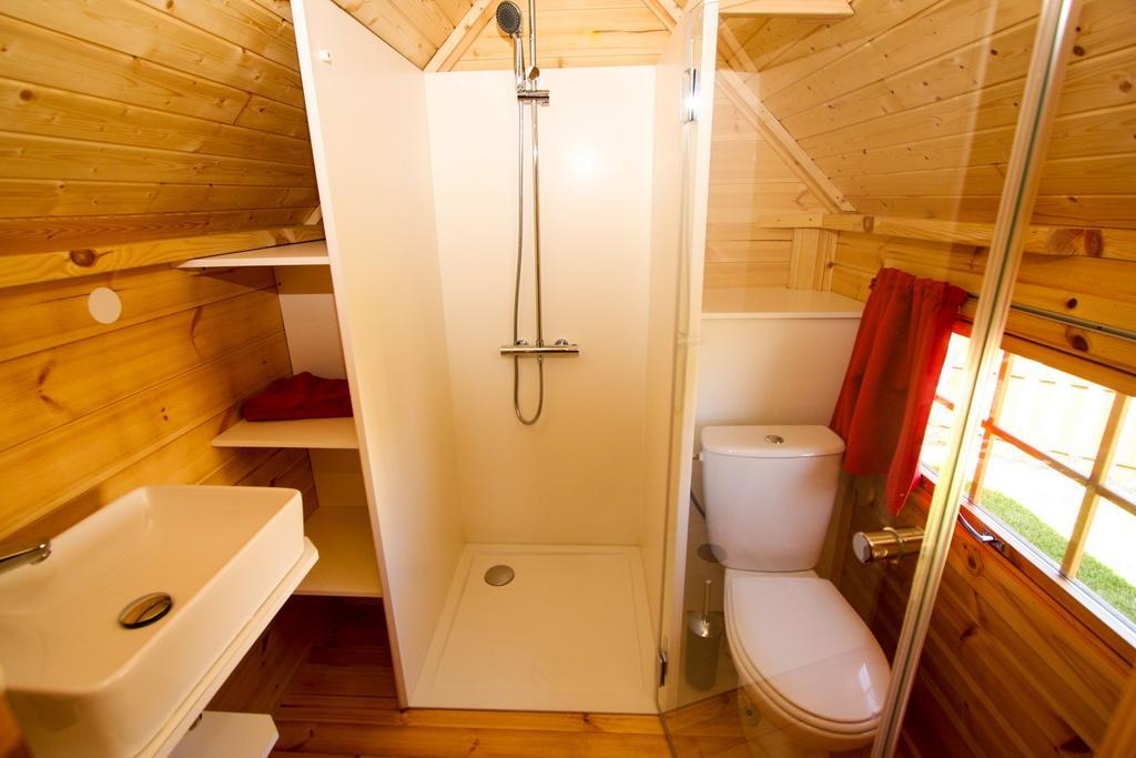 Domaine De La Courillere Bed & Breakfast Le Boupere Luaran gambar