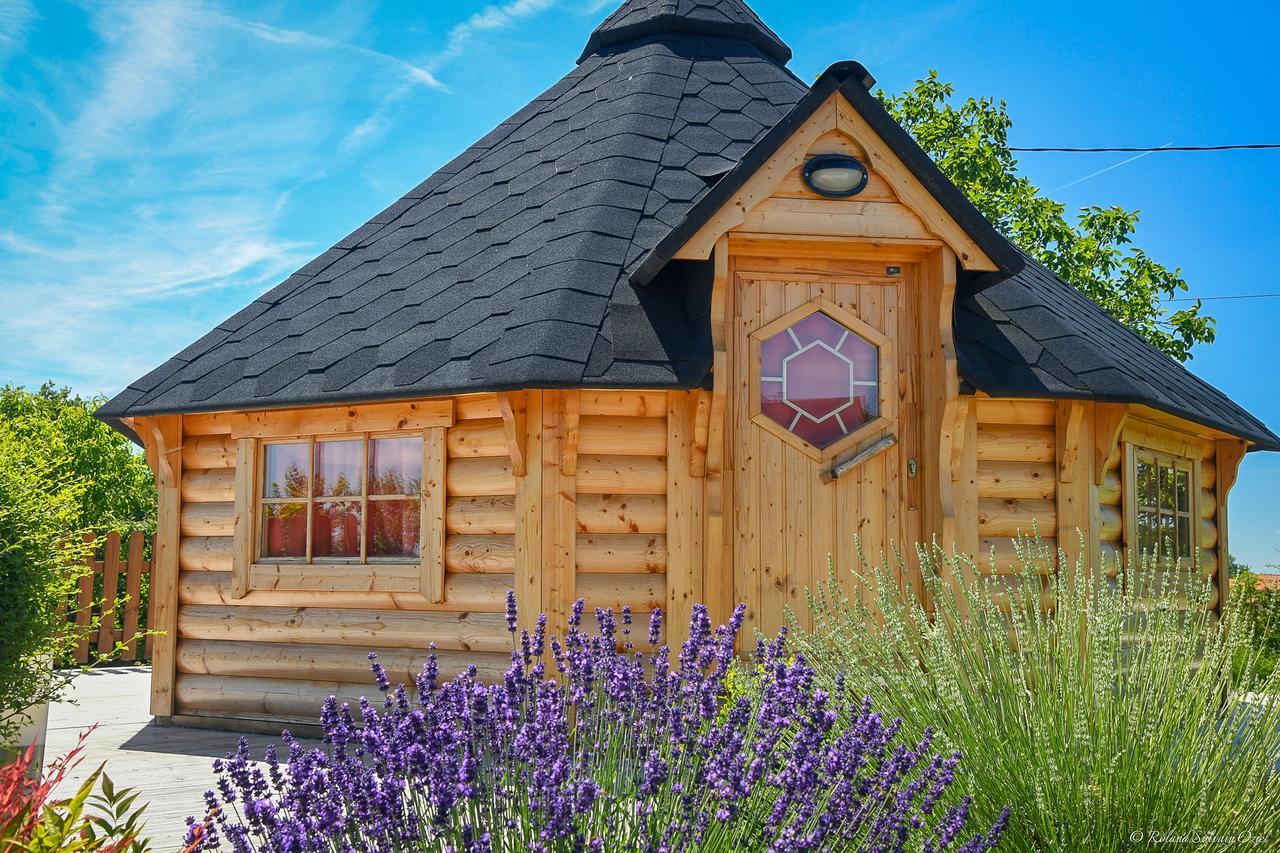 Domaine De La Courillere Bed & Breakfast Le Boupere Luaran gambar
