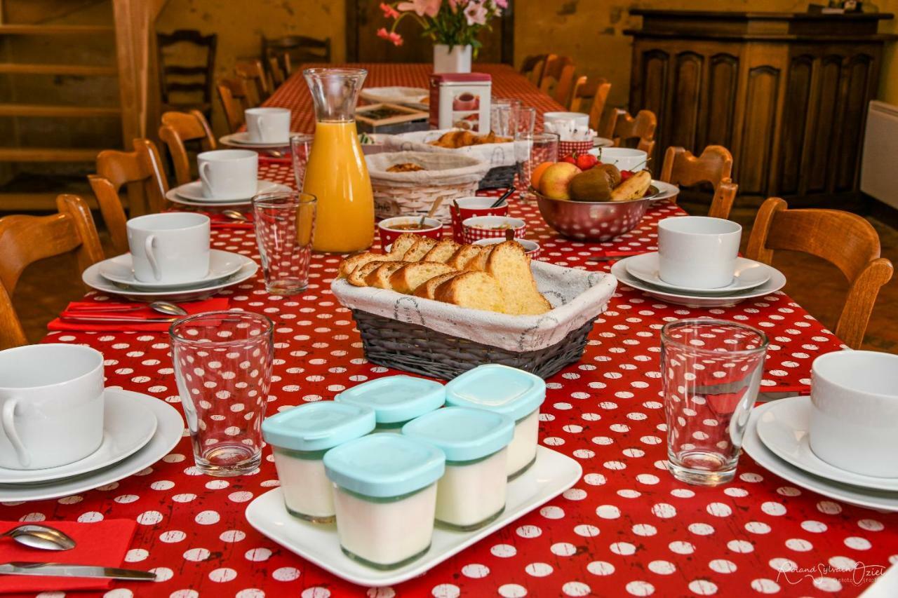 Domaine De La Courillere Bed & Breakfast Le Boupere Luaran gambar