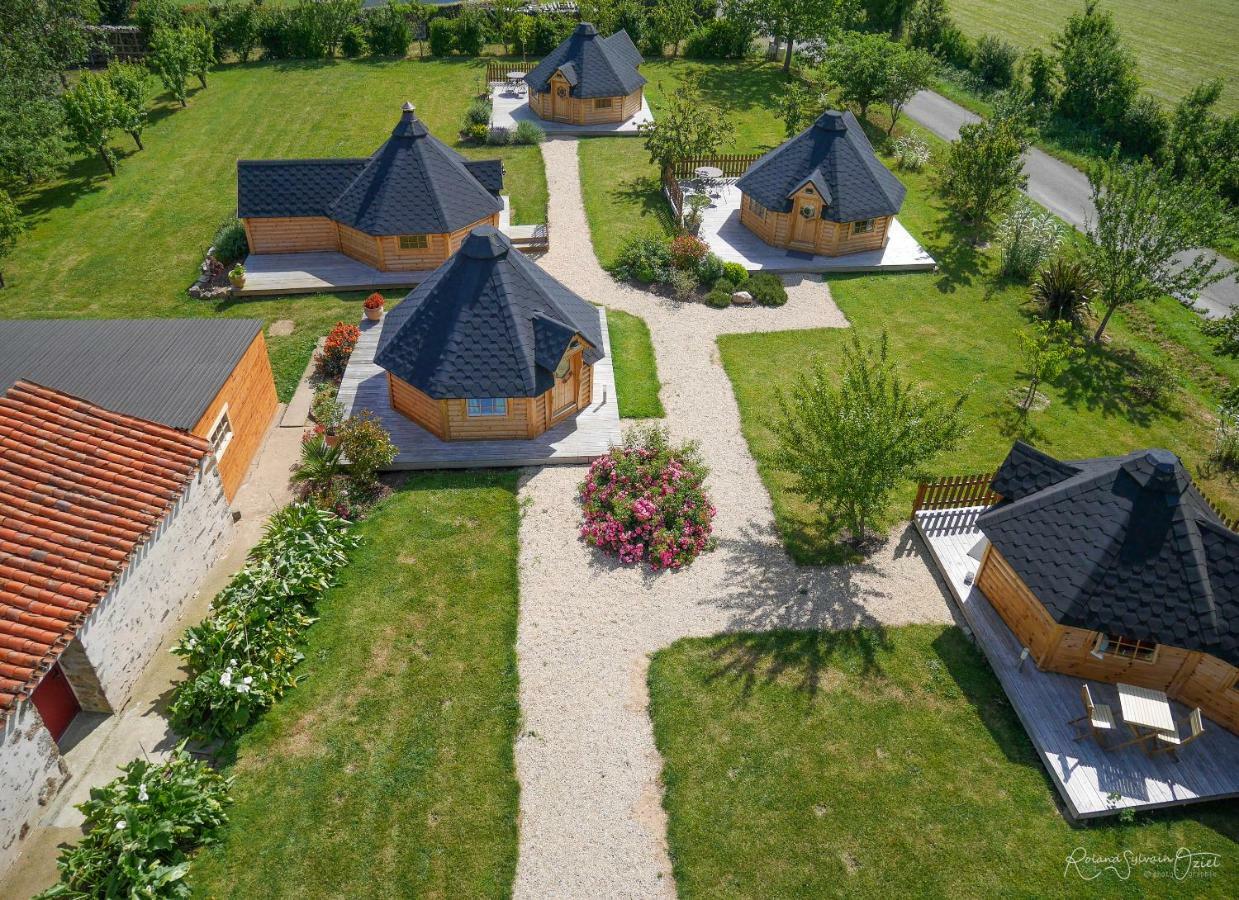 Domaine De La Courillere Bed & Breakfast Le Boupere Luaran gambar