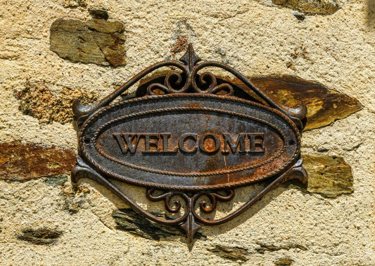 Domaine De La Courillere Bed & Breakfast Le Boupere Luaran gambar