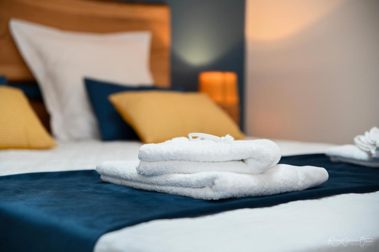 Domaine De La Courillere Bed & Breakfast Le Boupere Luaran gambar